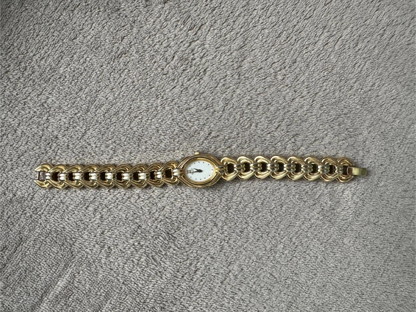 Seiko Quartz Gold Women's Watch