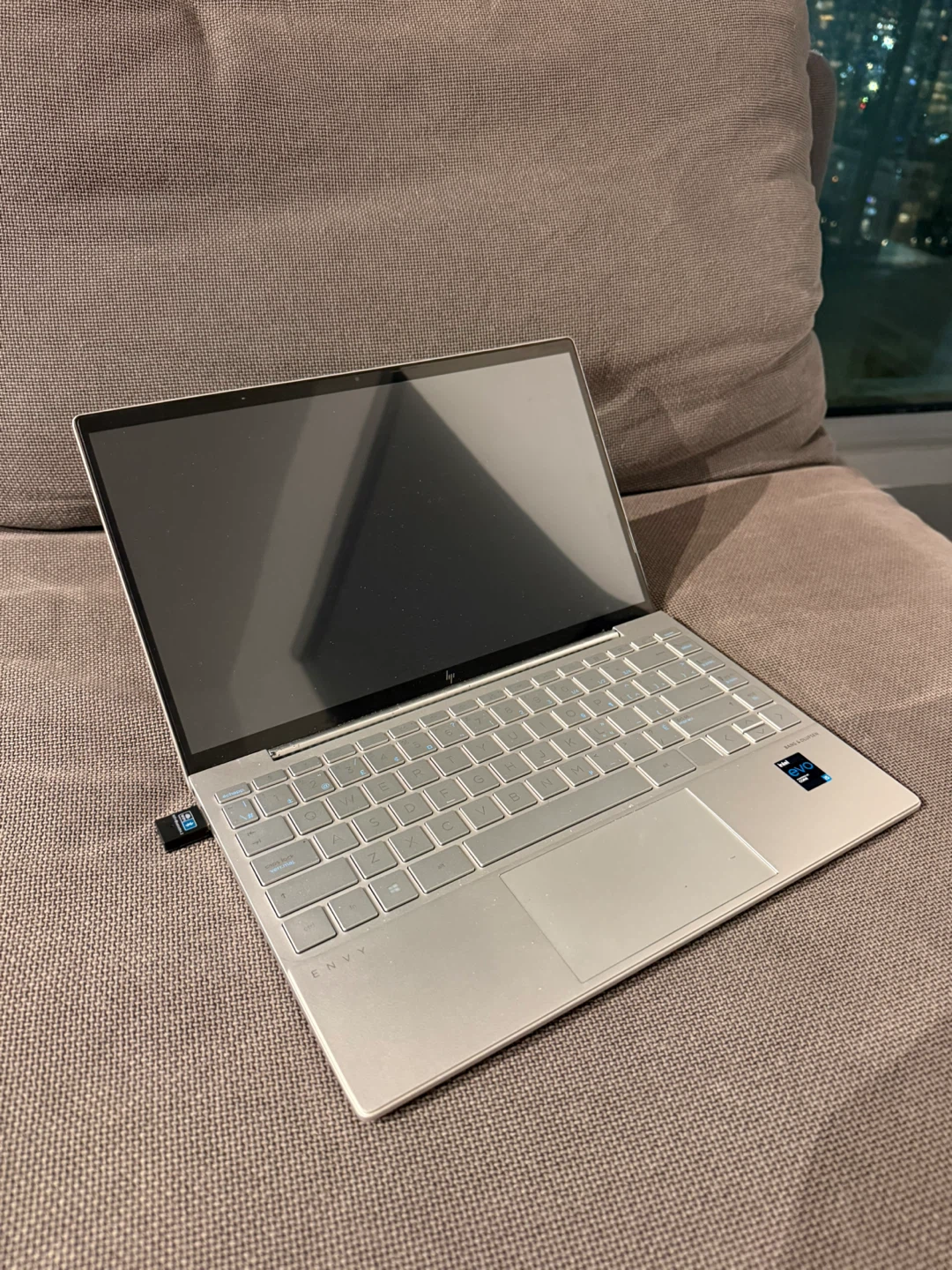 HP ENVY BA10001CA