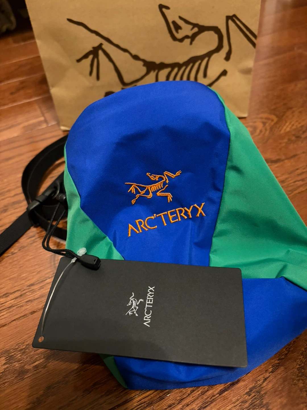 Arc'teryx Blue & Green Chalk Bag - New - photo 3