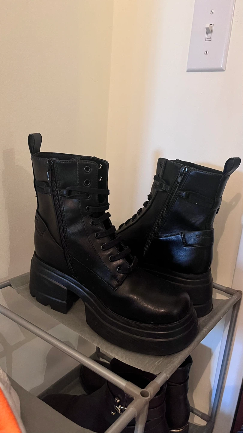 Charles & Keith Black Platform Boots, Size 38 - photo 2
