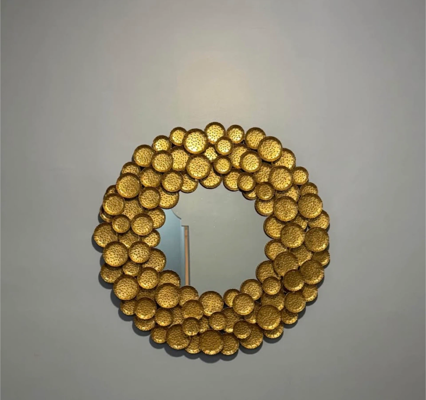 Gold Round Decorative Wall Mirror 30 inches - photo 2