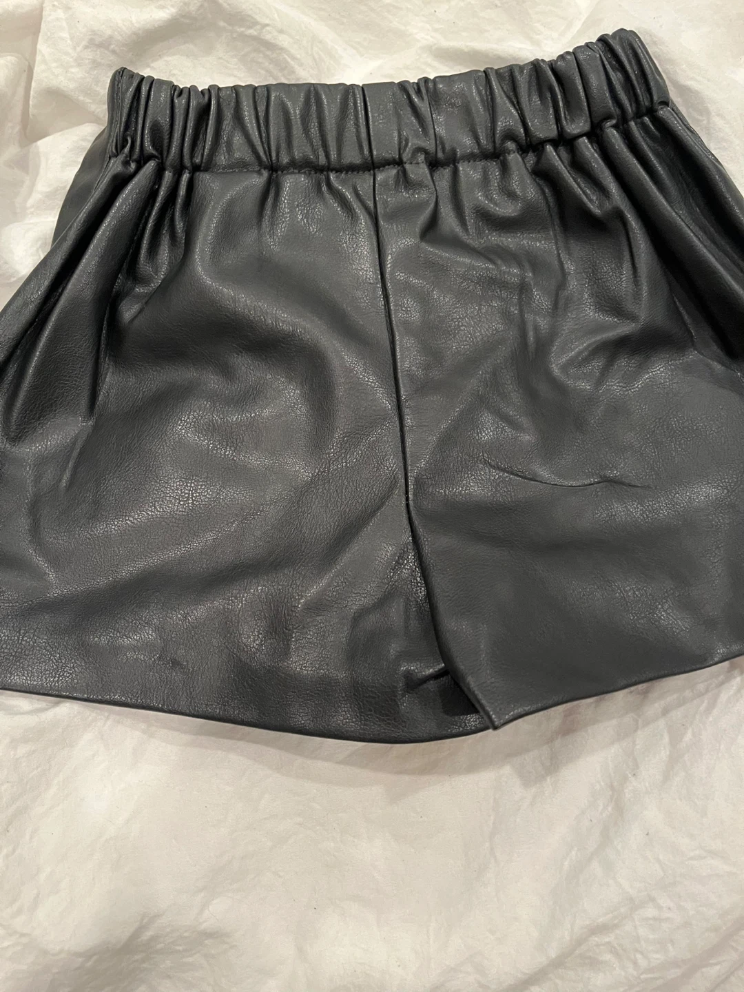 NEW Zara  Black Faux Leather Skort - Size 5t - photo 3