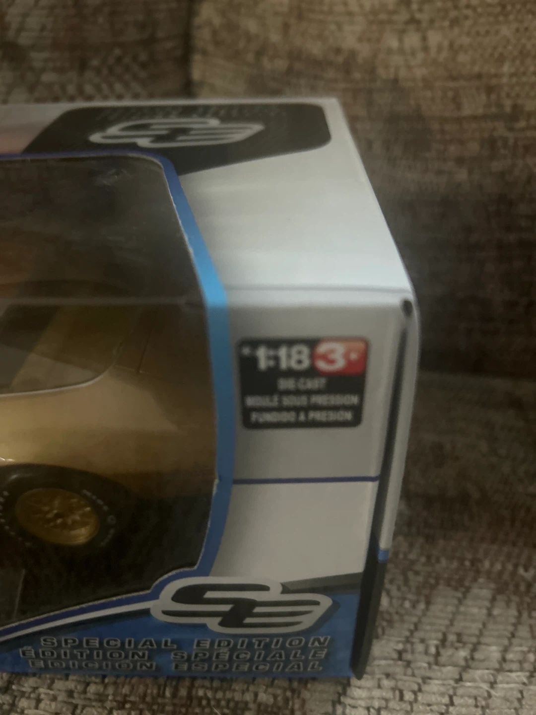 Maisto Pontiac Firebird Trans Am 1:18 Scale - photo 2