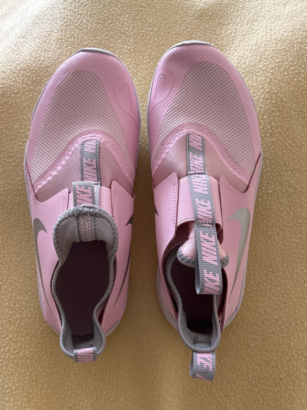 🧡 Nike Flex Advance Pink Shoes