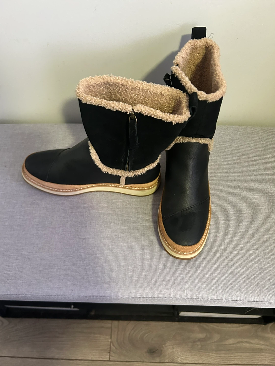 TOMS Black Suede & Leather Boots - photo 2