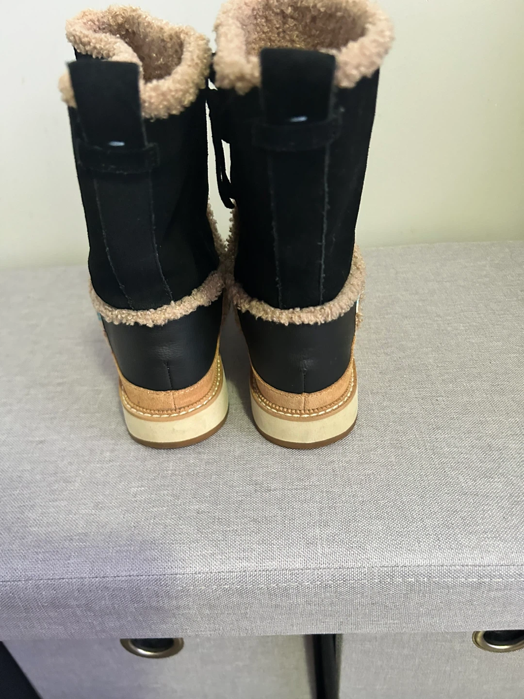 TOMS Black Suede & Leather Boots - photo 4