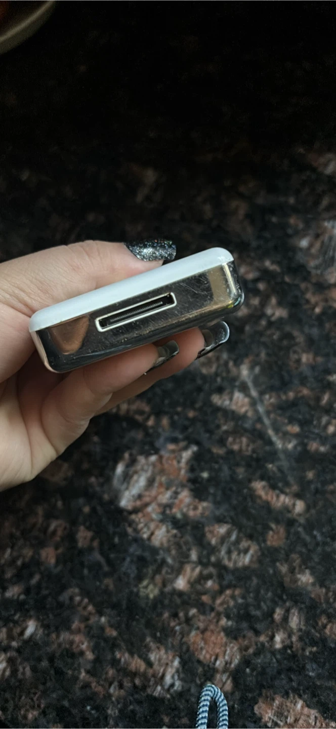 Apple iPod 4th Generation - photo 3