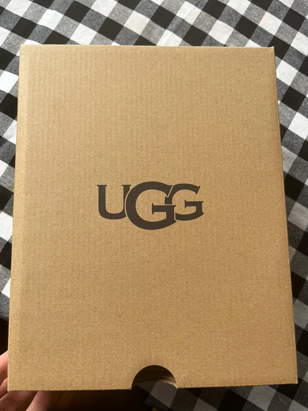 UGG Classic II kids  Boots - Size 7 (New)