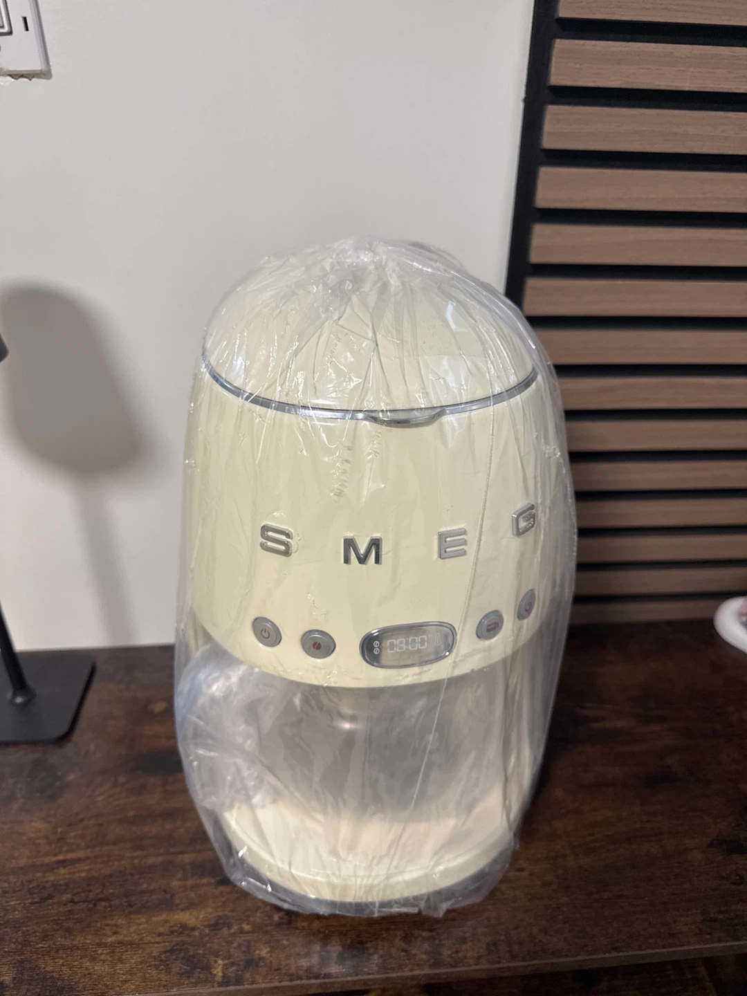 Smeg Cream Coffee Maker - Like New - photo 2