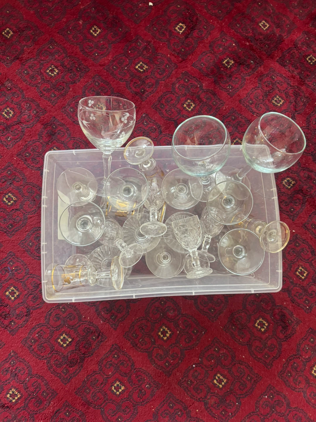 Mixed Glassware Set