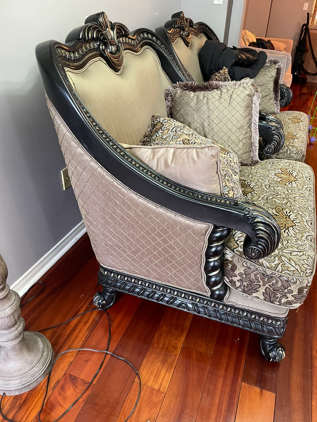 Ornate Accent Chair with Pillows - photo 4