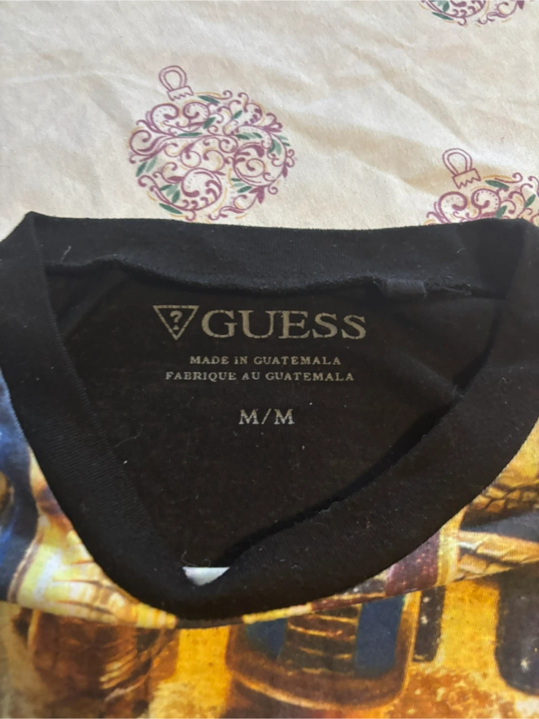 Guess Graphic Tee - Size M - photo 2