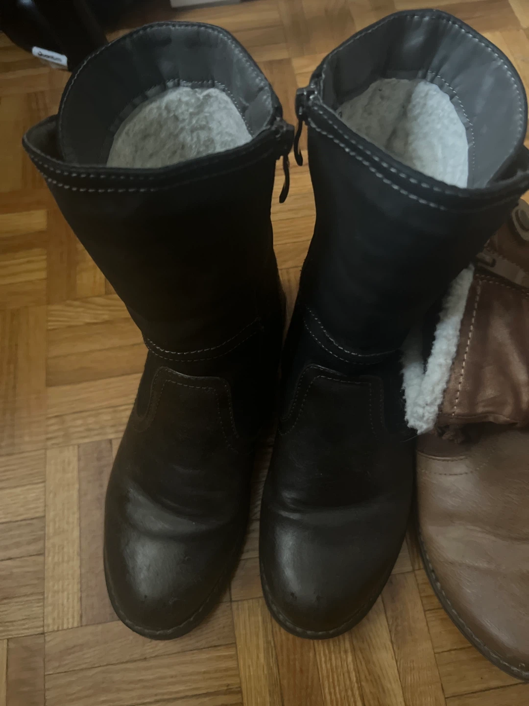 Assorted Women's Boots - photo 2