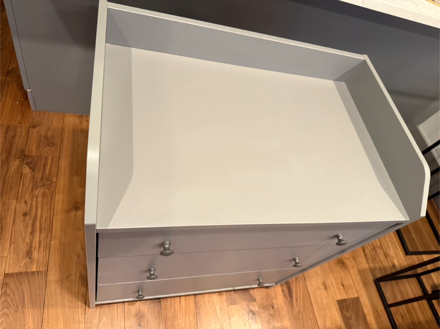 Gray 3-Drawer Dresser - photo 4