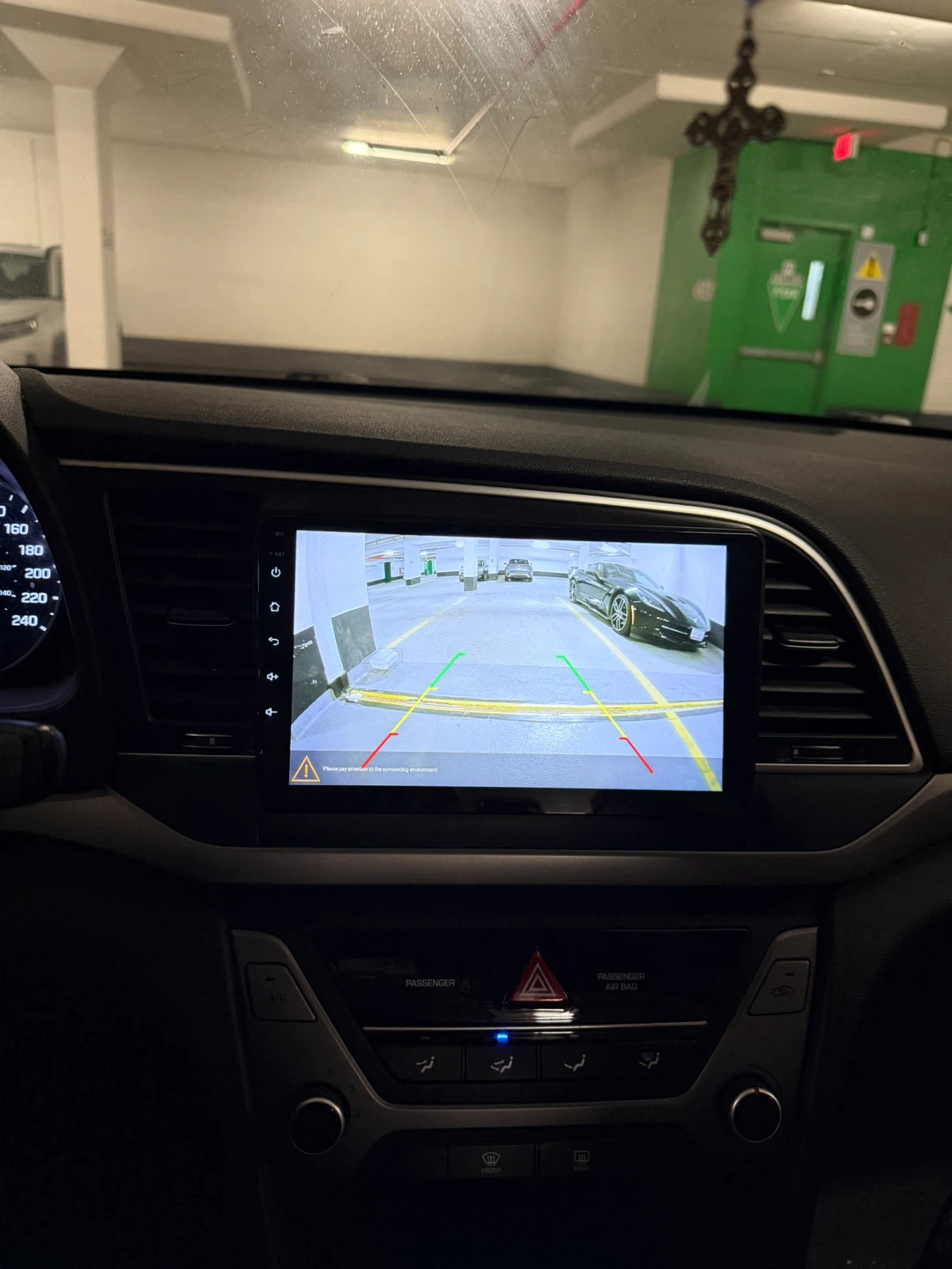 Hyundai Elantra Car - photo 4