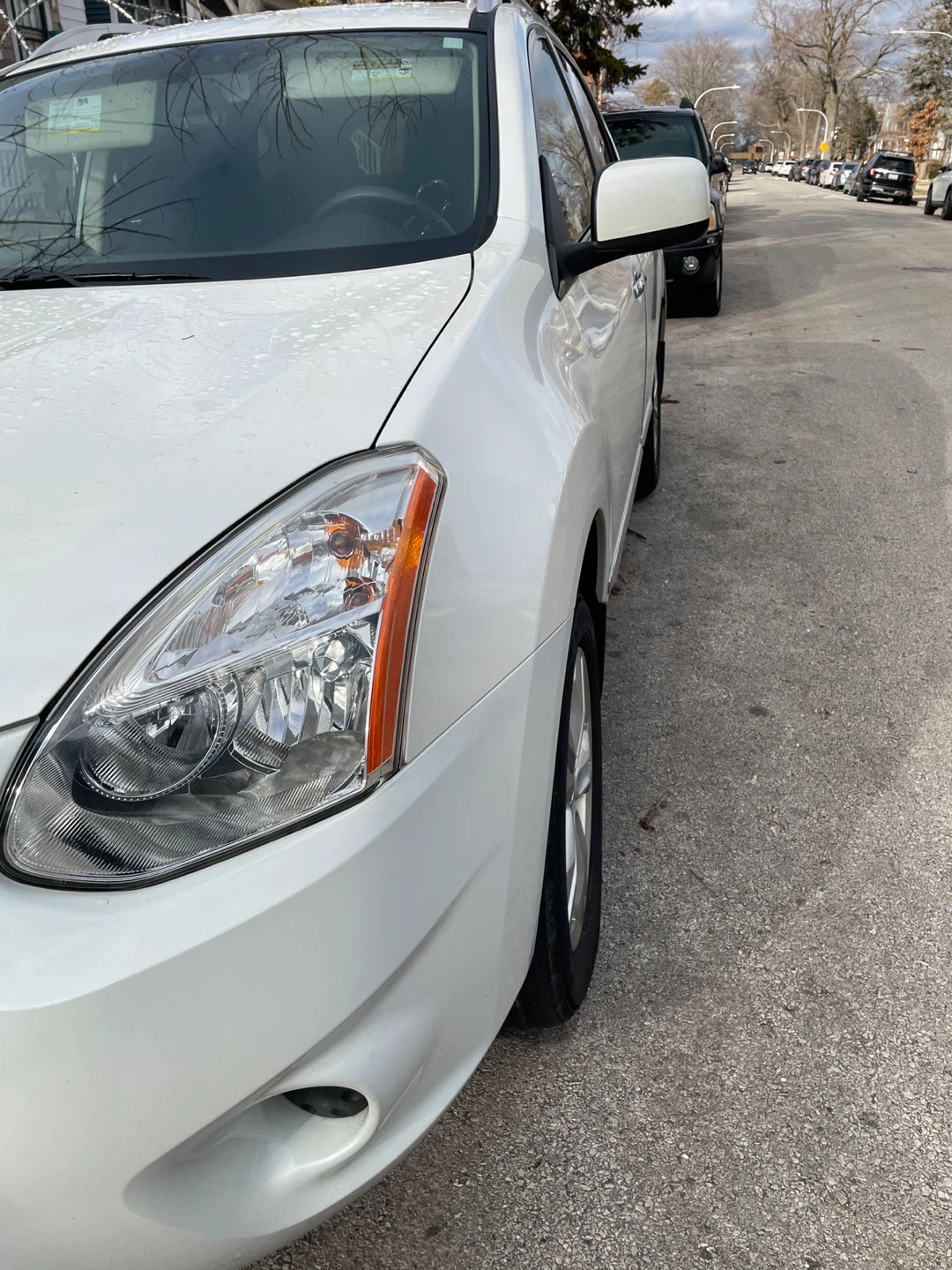 Nissan Rogue SV AWD White SUV - photo 5