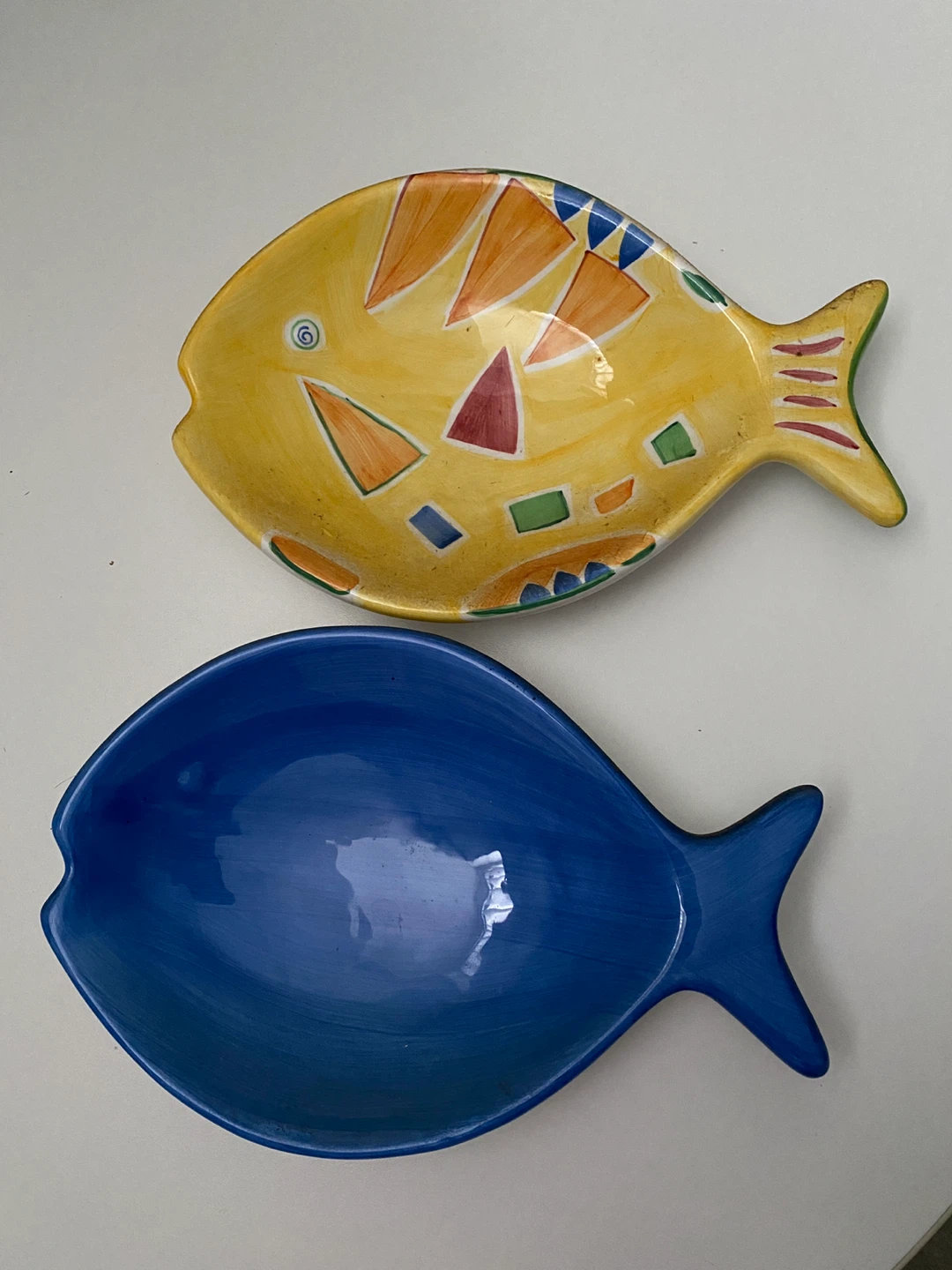 Set of 2 Fish Shaped Bowls ❤️