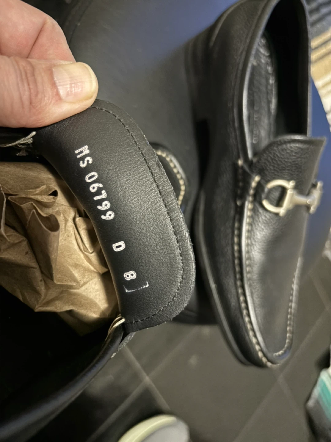 Salvatore Ferragamo Black Leather Loafers Size 8 - photo 4