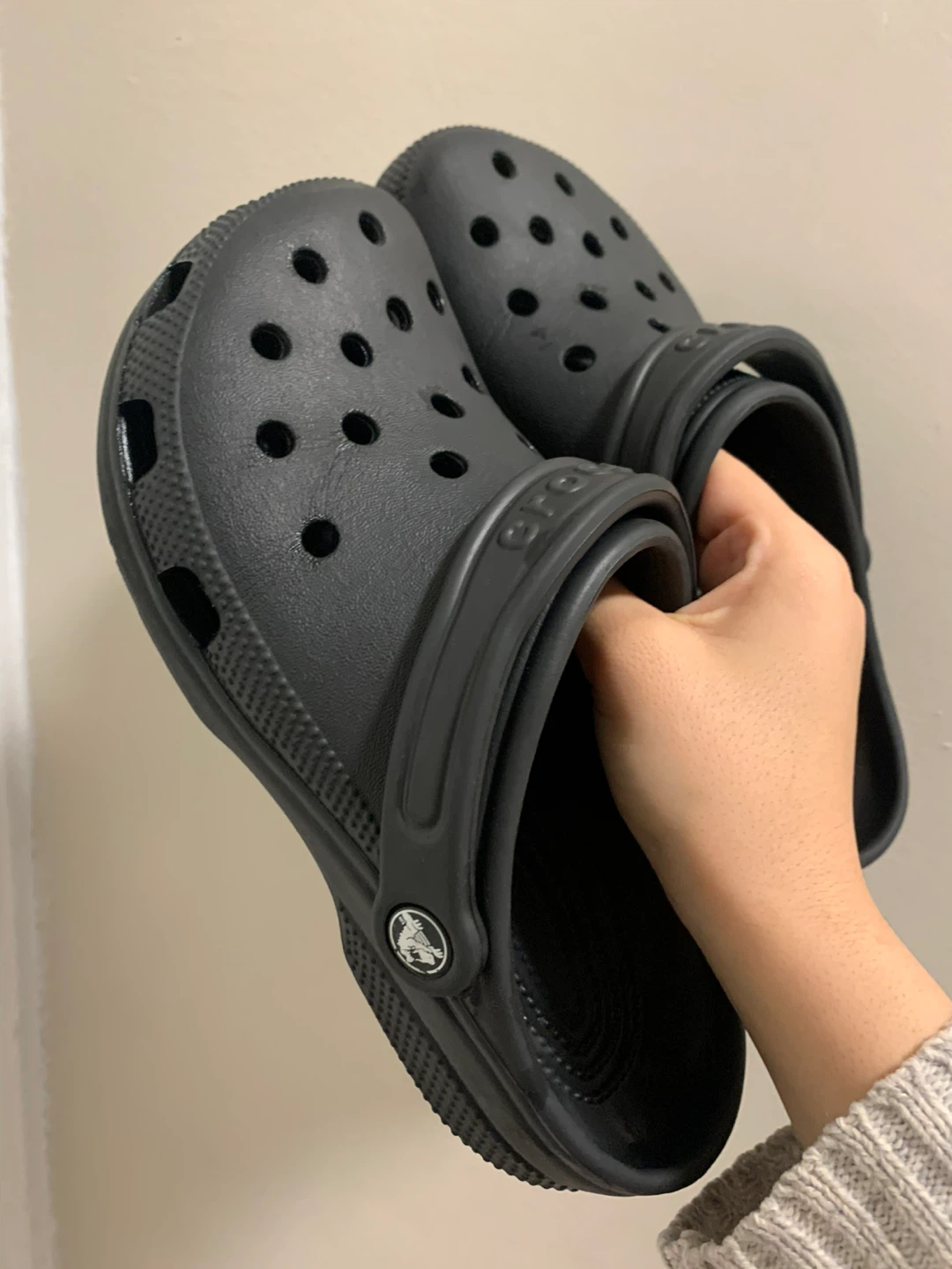 Crocs Classic Clog - Black, Size 5