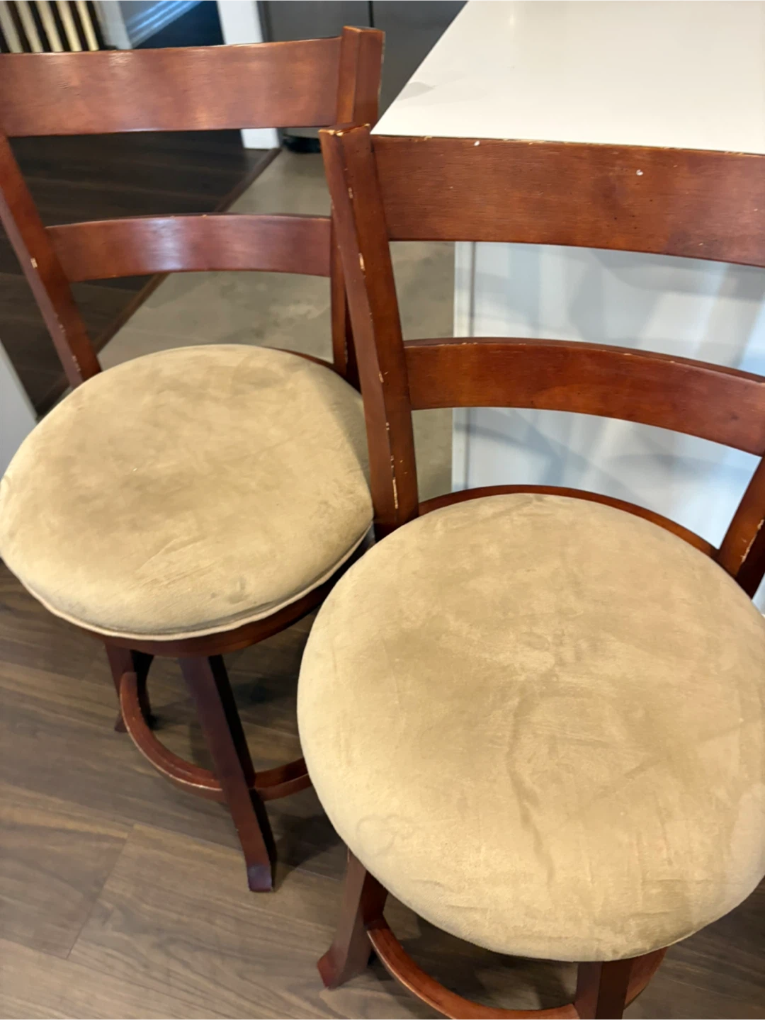 Swivel Bar Stool with Suede Seat