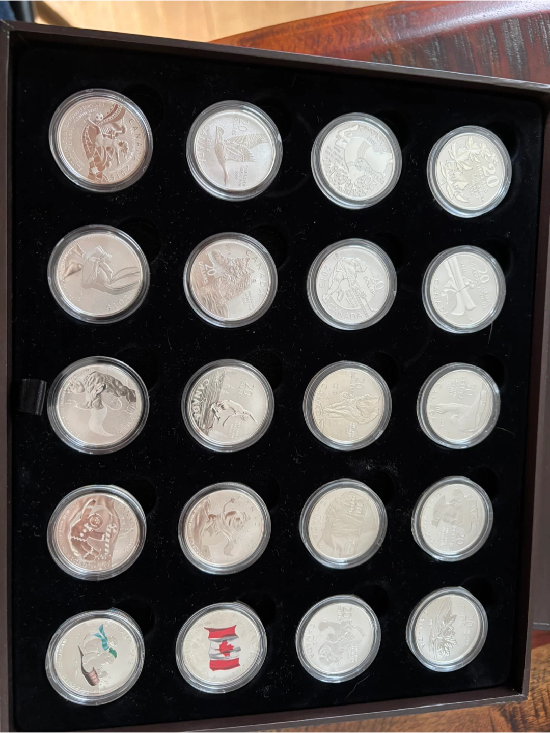 Royal Canadian Mint 2011-2015 Collector Set - photo 2