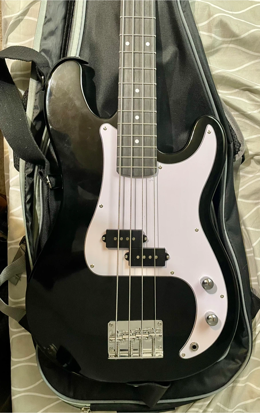 Donner Standard Series Electric Bass Guitar - photo 4
