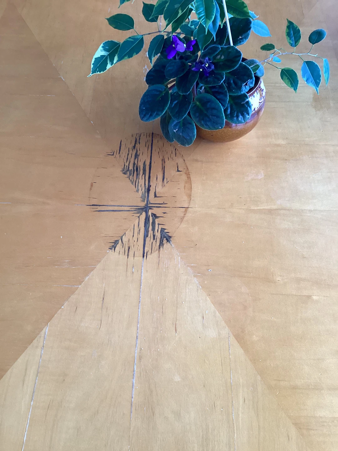 Imperfect wood dining table with 6 chairs - photo 3