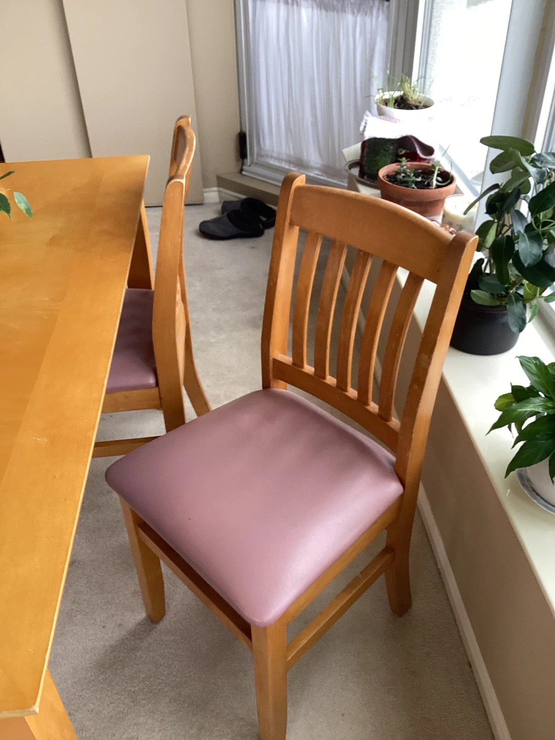 Imperfect wood dining table with 6 chairs - photo 2