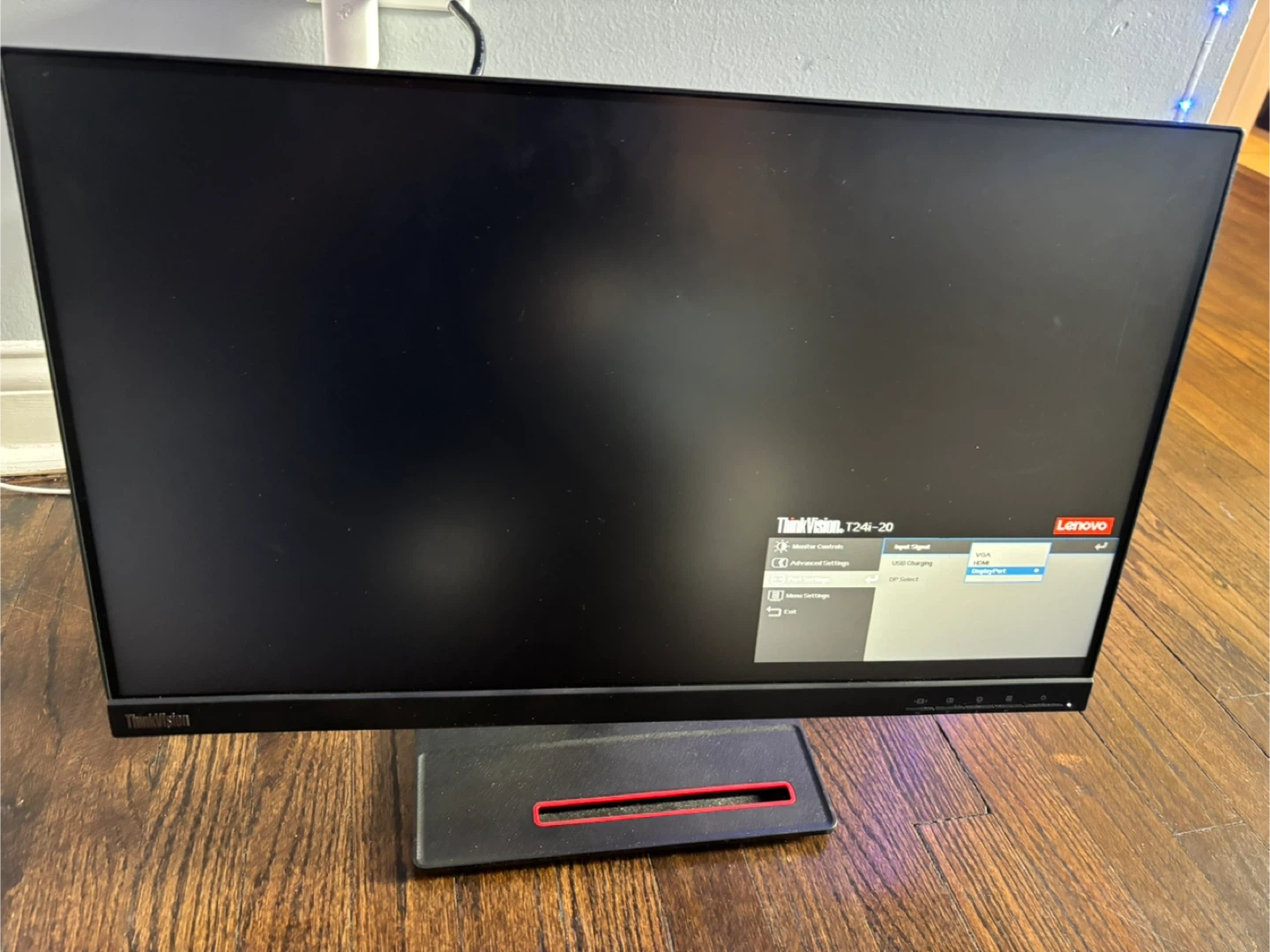 Lenovo ThinkVision T24i-20 24" Monitor - photo 2