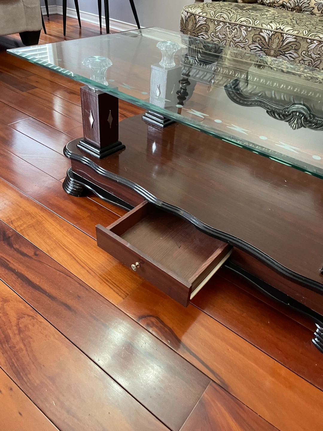 Nice glass top coffee table - photo 3