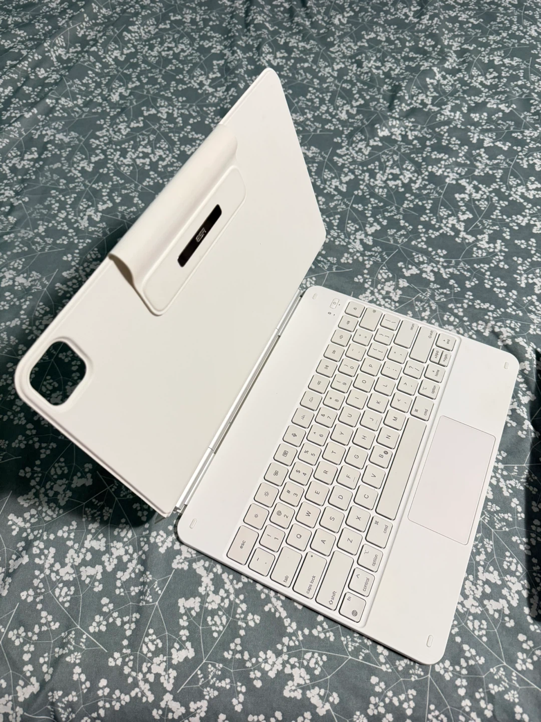 Apple iPad Pro Keyboard - White - photo 2