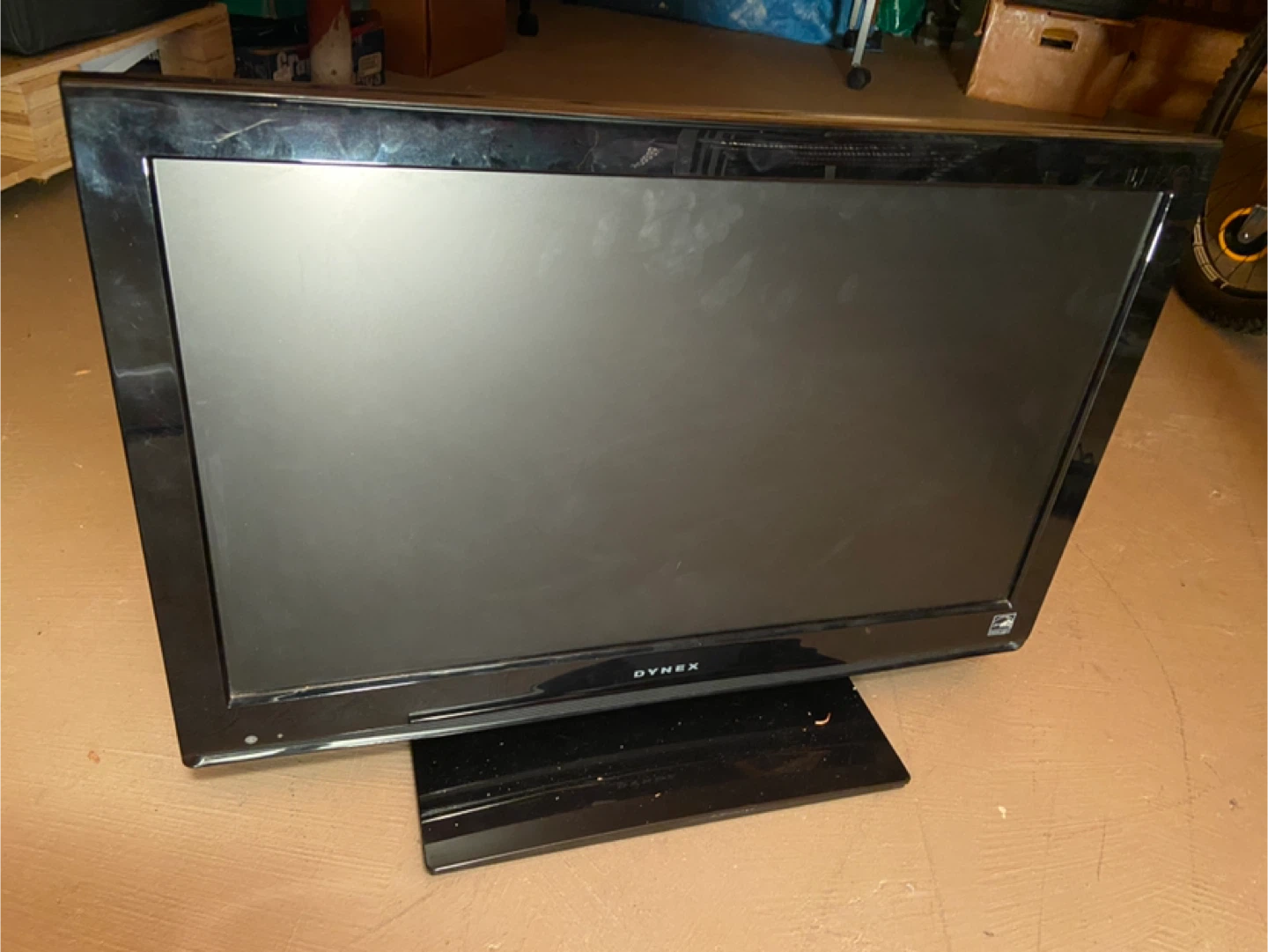 Dynex LCD TV