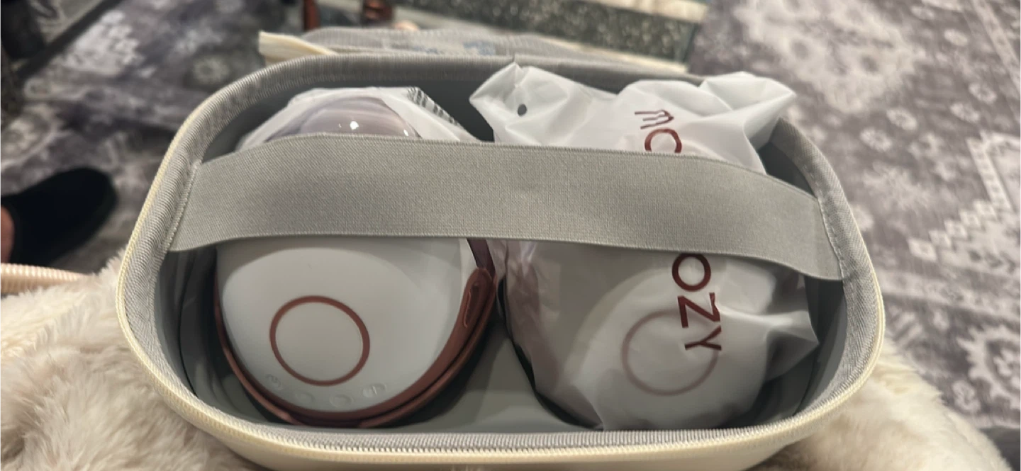 Momcozy Electric Breast Pump Only 1 unit working ! - photo 4