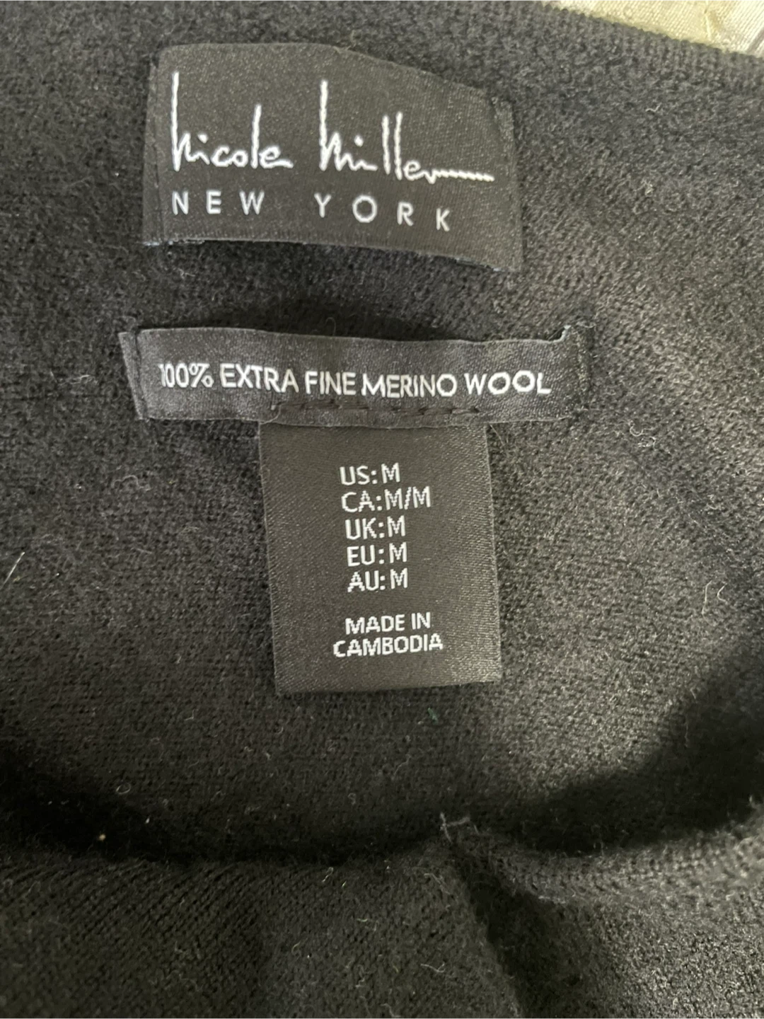 New Nicole Miller Merino Wool Sweater - Size M - photo 4
