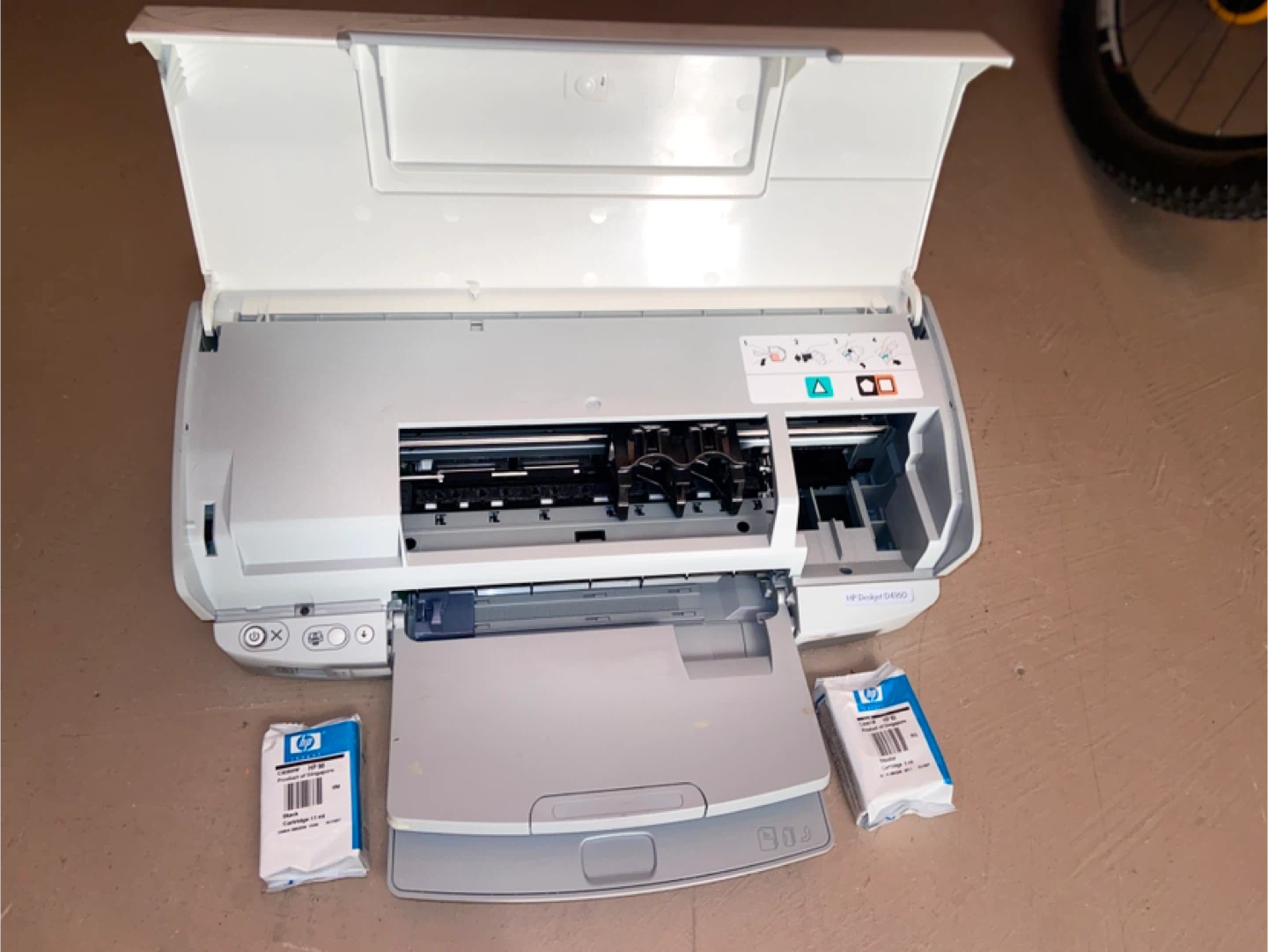 HP Deskjet D4100 Series Printer - photo 2