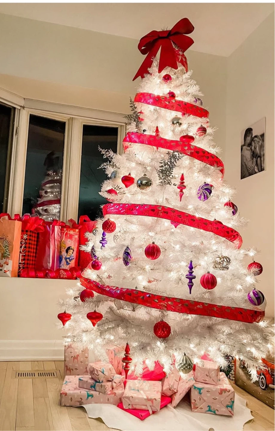 7.5 ft White Christmas Tree - photo 2