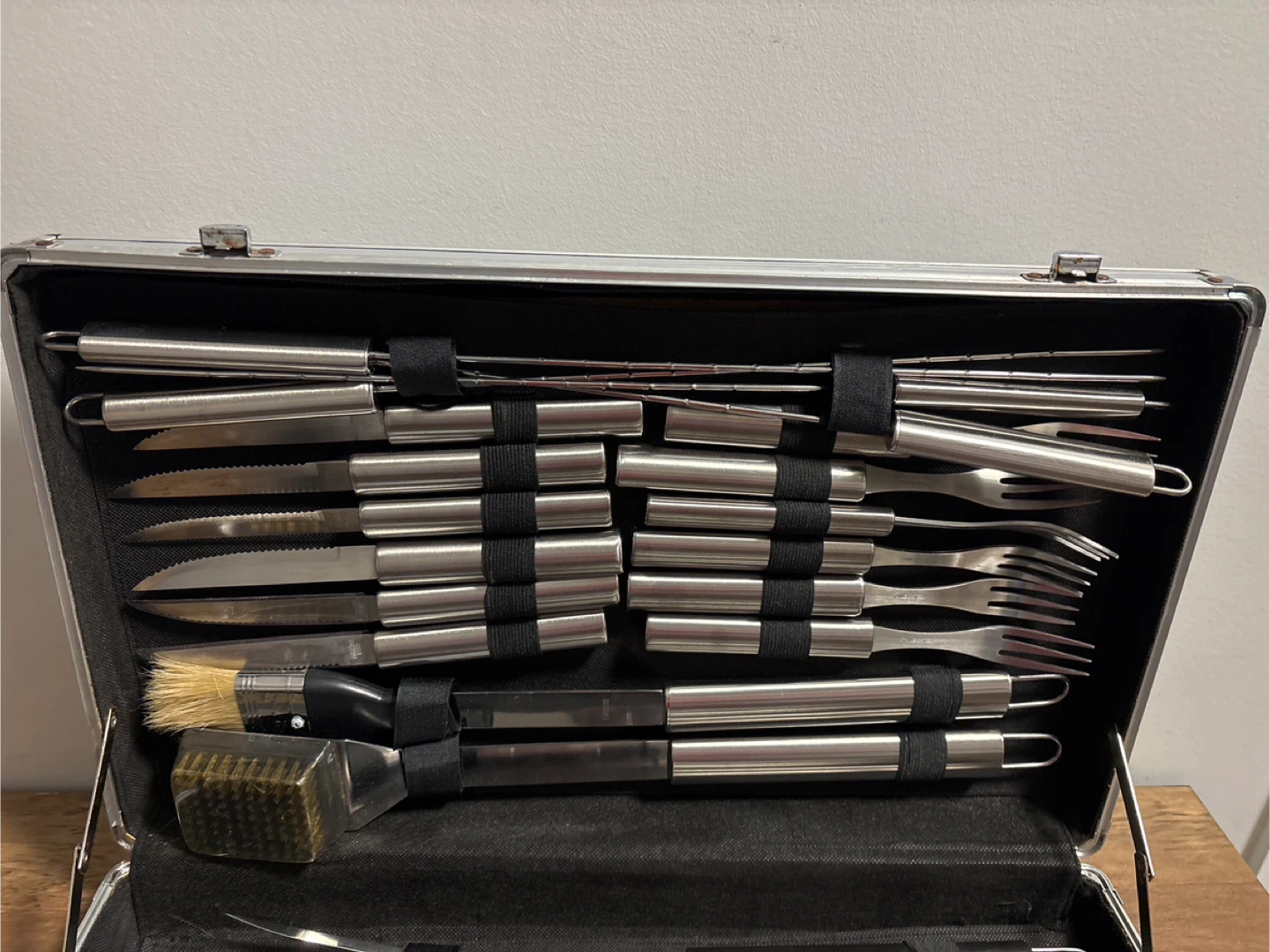 BBQ Grill Tool Set in Aluminum Case - photo 2