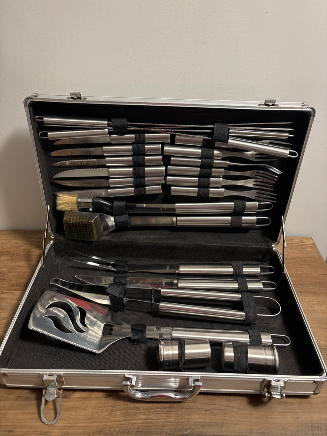 BBQ Grill Tool Set in Aluminum Case - photo 4