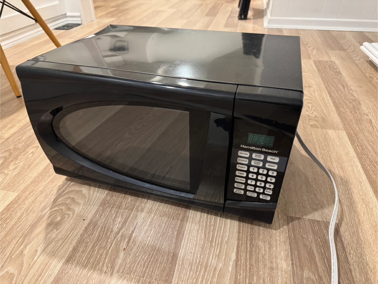 Hamilton Beach 900W Microwave