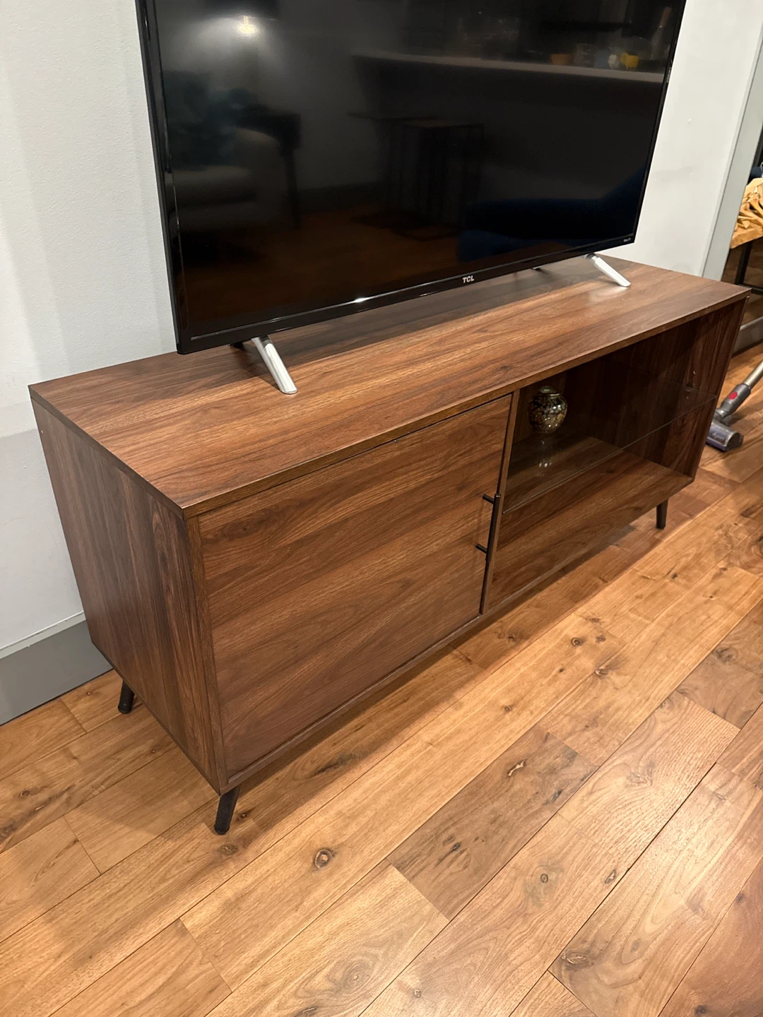 TV Console - photo 2