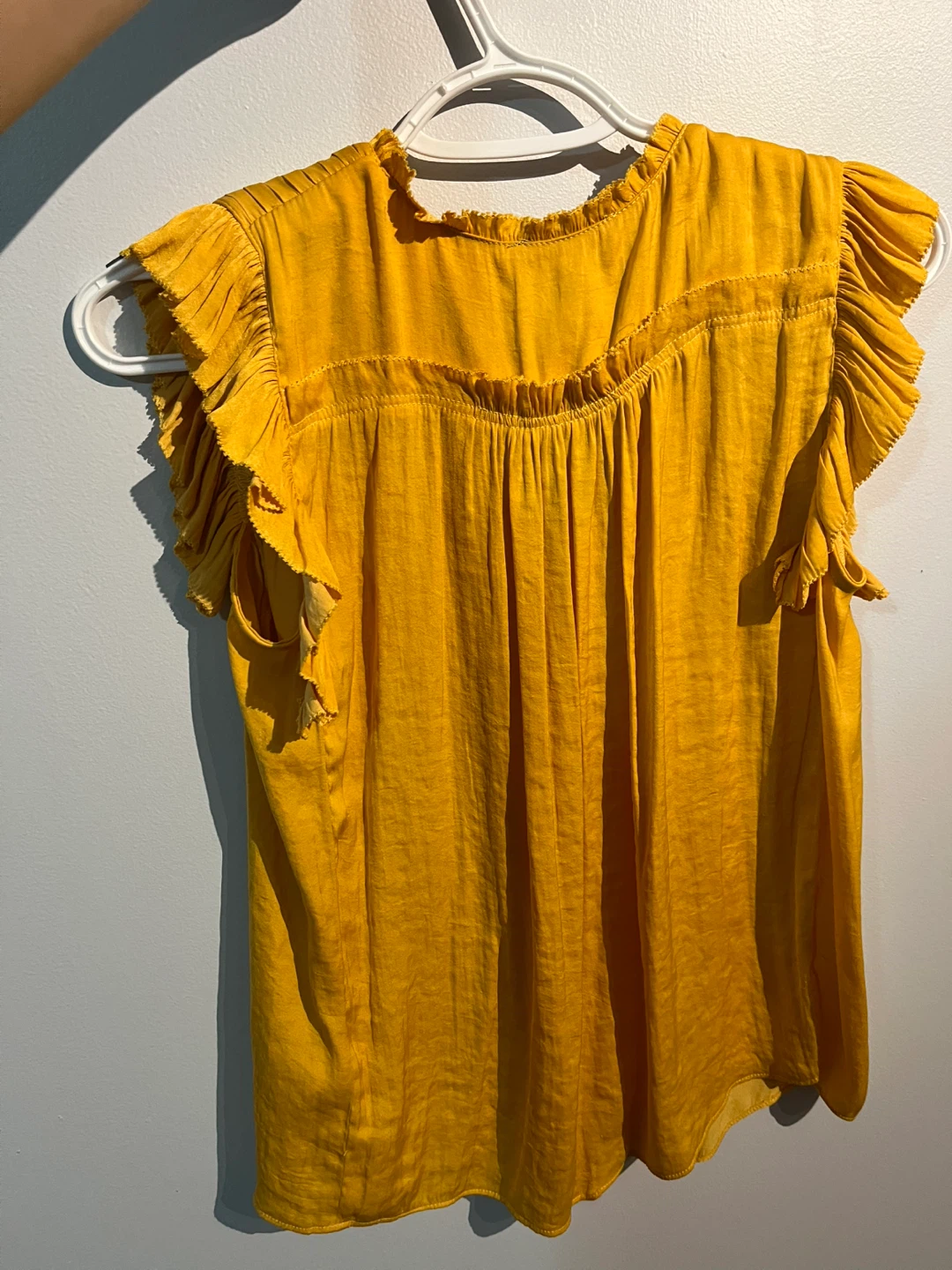 Tahari Yellow Ruffle Blouse - Size S 🧡 - photo 2