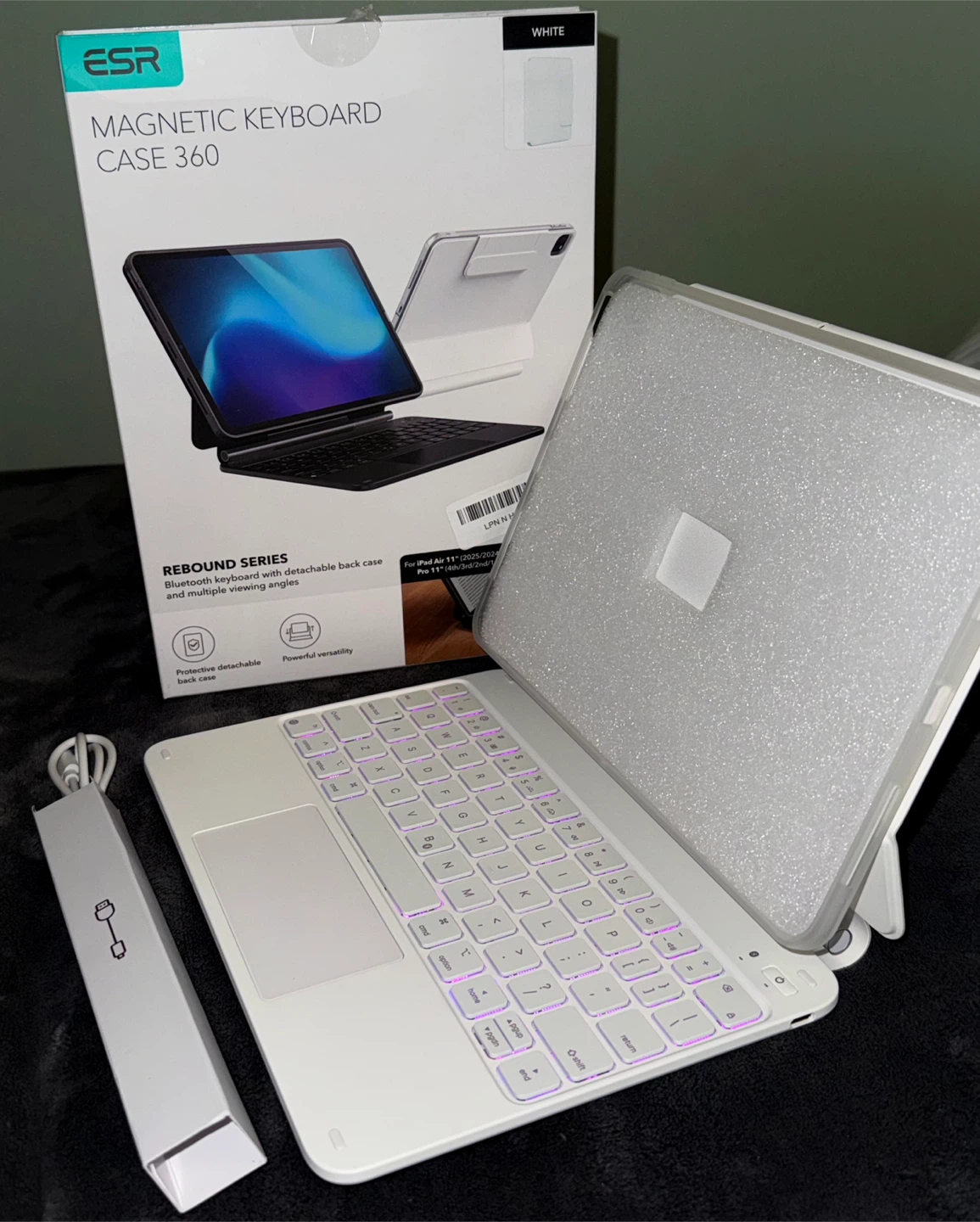 ESR Magnetic Keyboard Case 360 White for iPad Pro 11" - photo 3