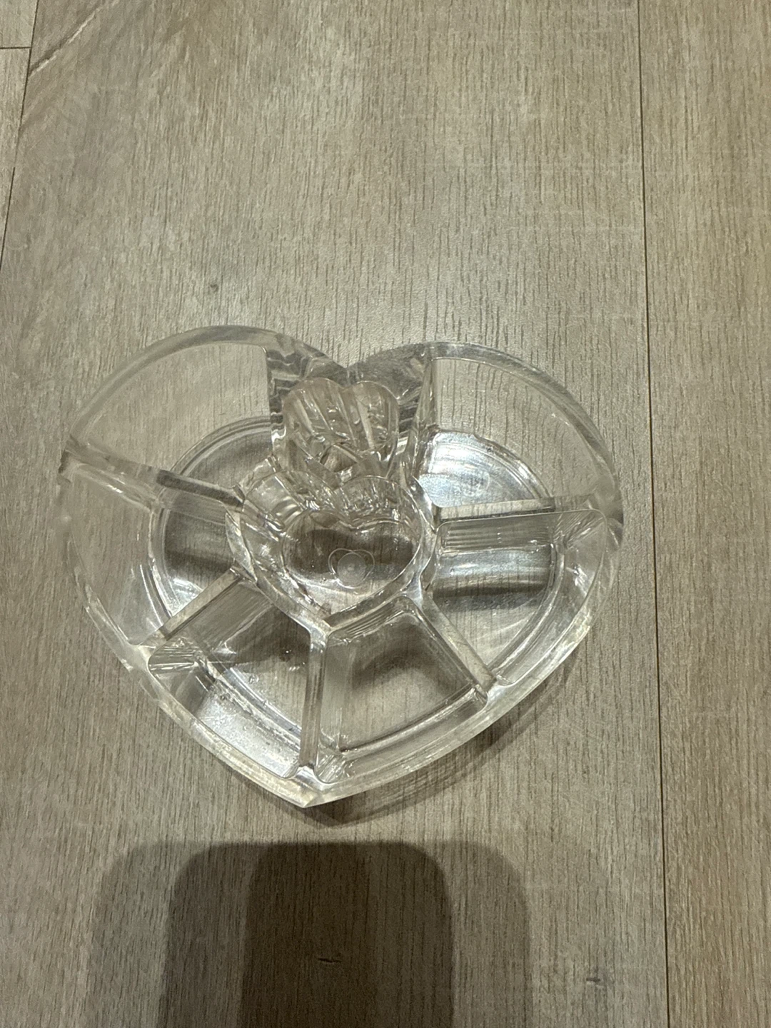 Clear Acrylic Heart-Shaped Makeup Organizer - photo 2