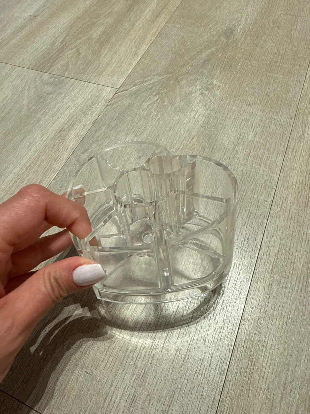 Clear Acrylic Heart-Shaped Makeup Organizer - photo 3