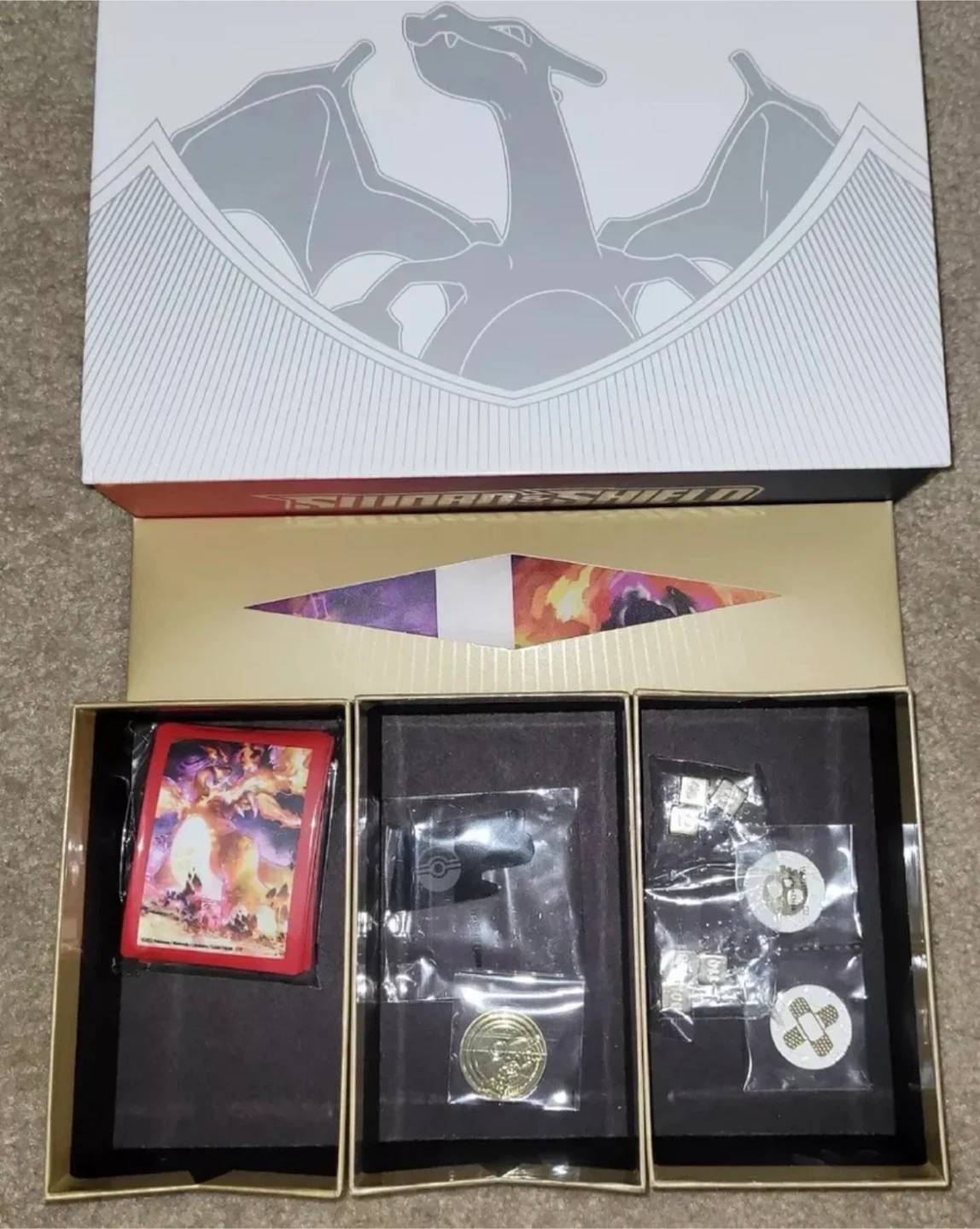 Pokemon Charizard UPC, No packs