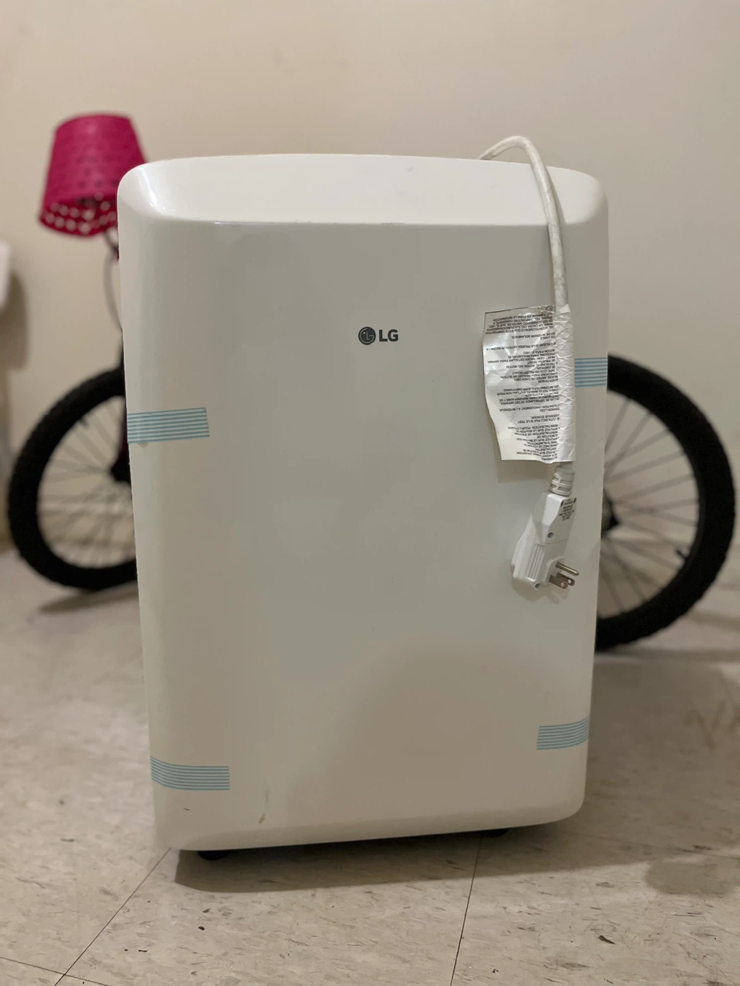 LG Portable Air Conditioner LP0817WSR