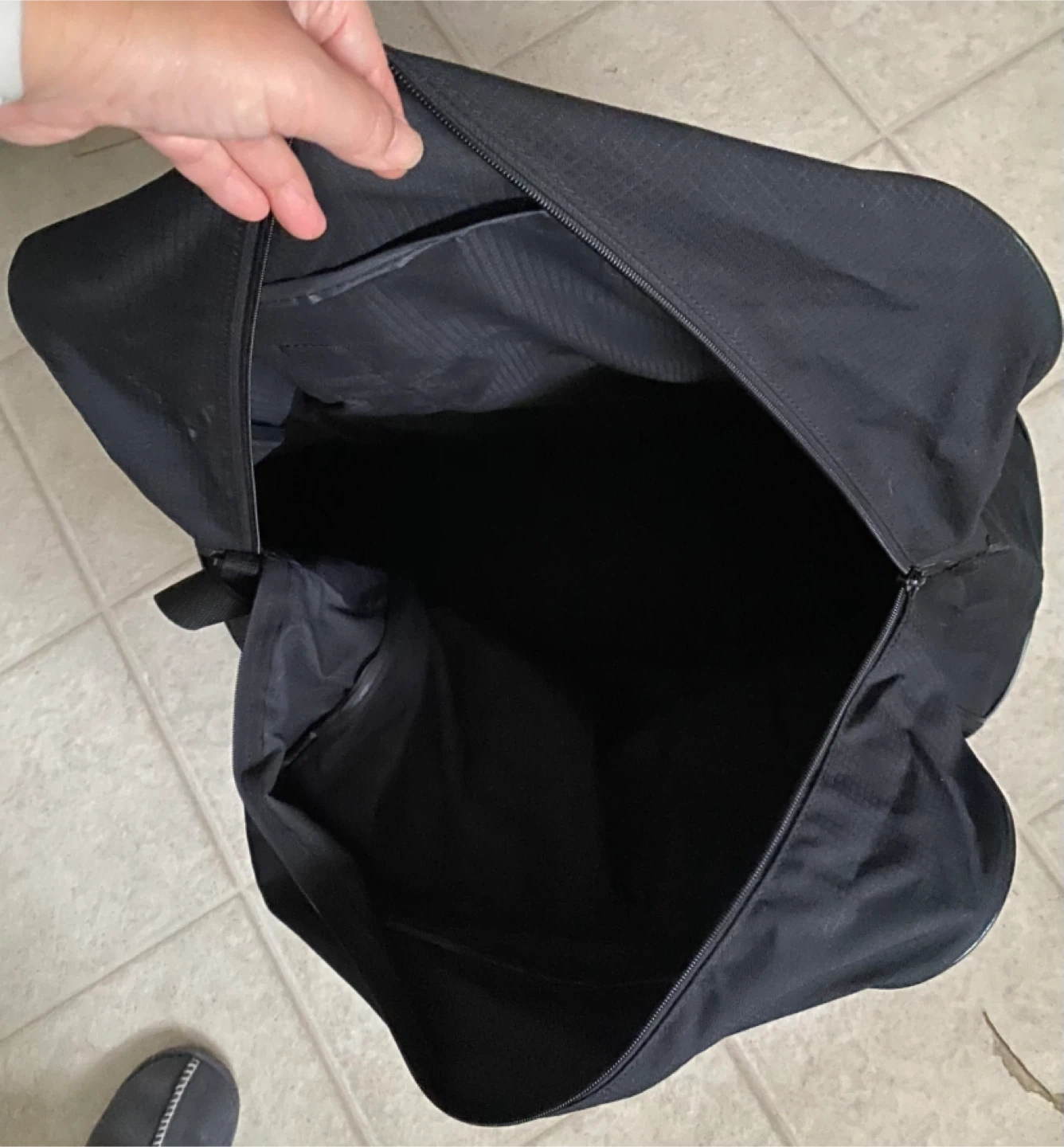 Bigman Biotechnology Black Rolling Duffel Bag - photo 3
