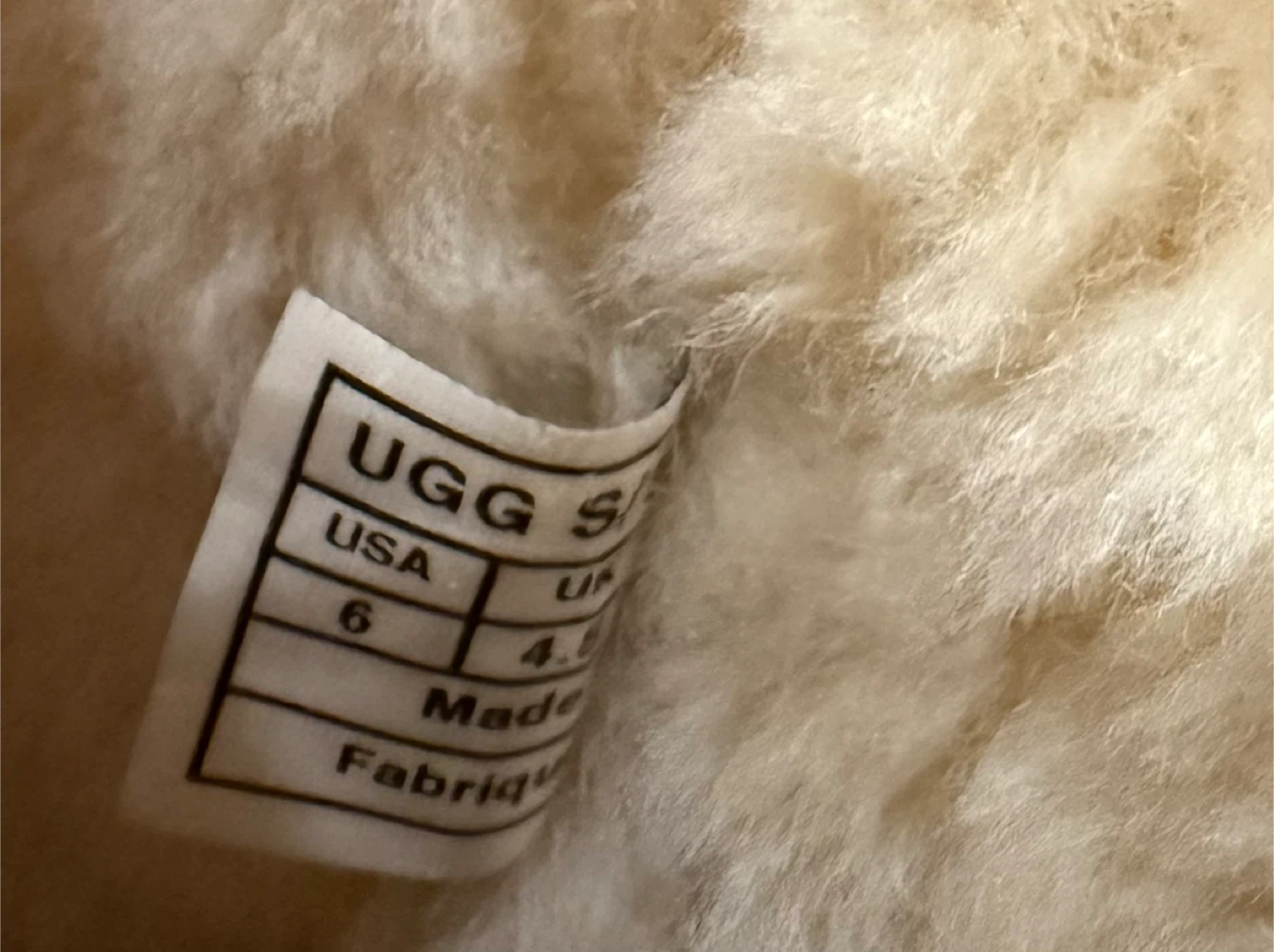 UGG Sequin Boots - Size 6 - photo 4