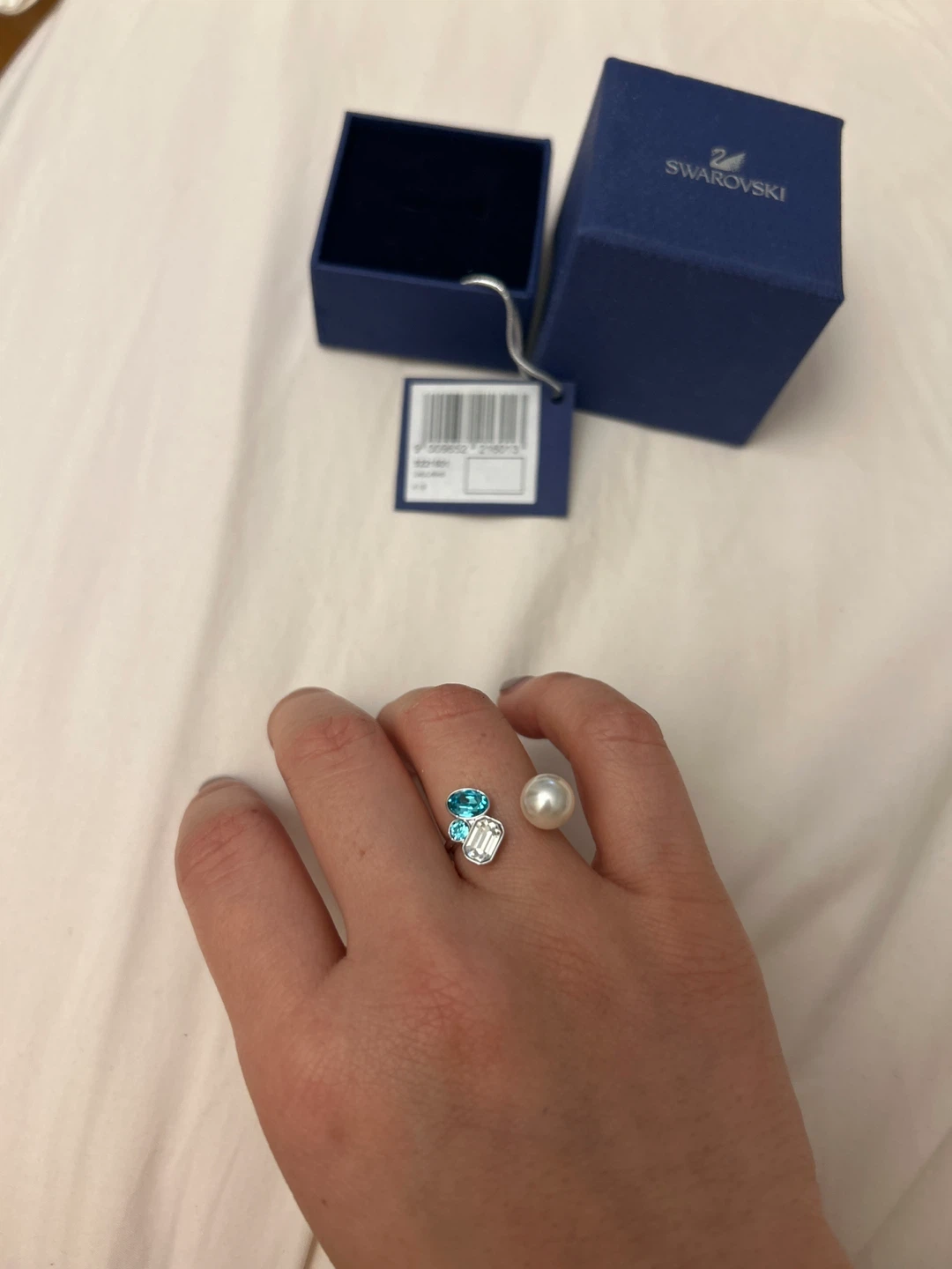 Swarovski Pearl & Crystal Ring, Size K 16 - photo 2