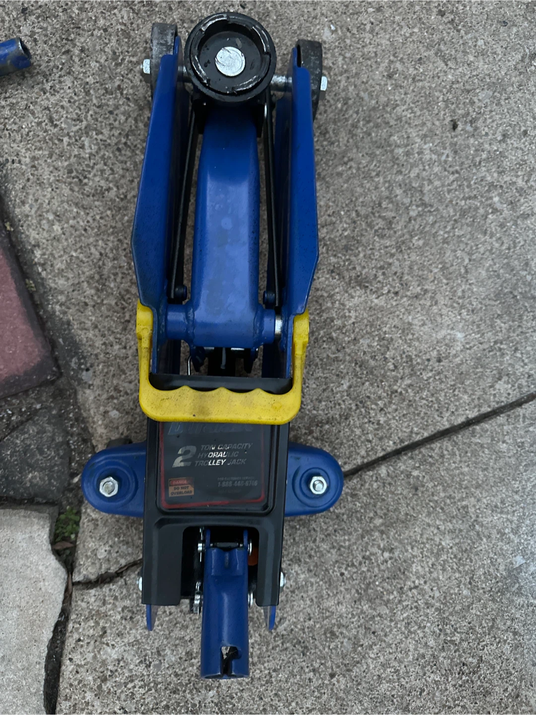 Duralast 2 Ton Capacity Hydraulic Trolley Jack - photo 2